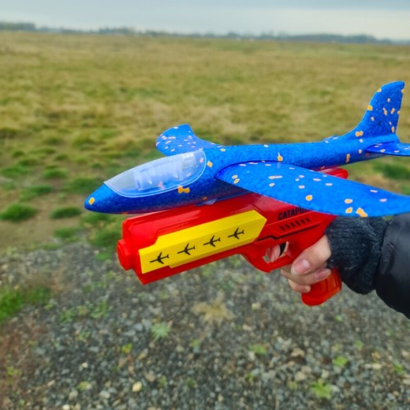 Styrofoam plane with gun - catapult