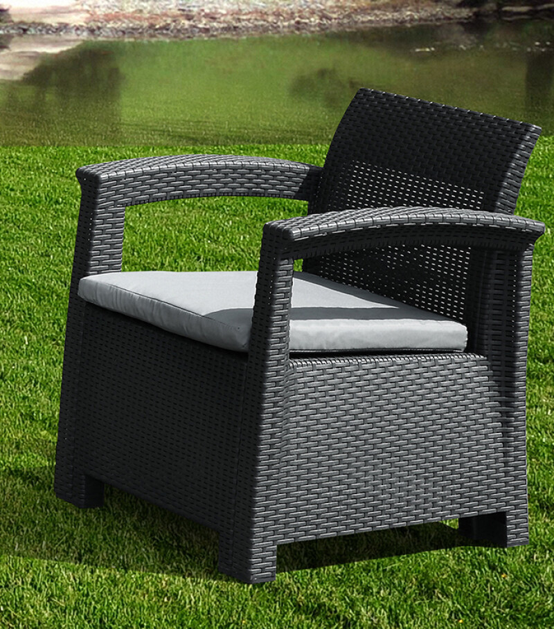 Ротанговый комплект мебели: диван, 2 кресла, стол