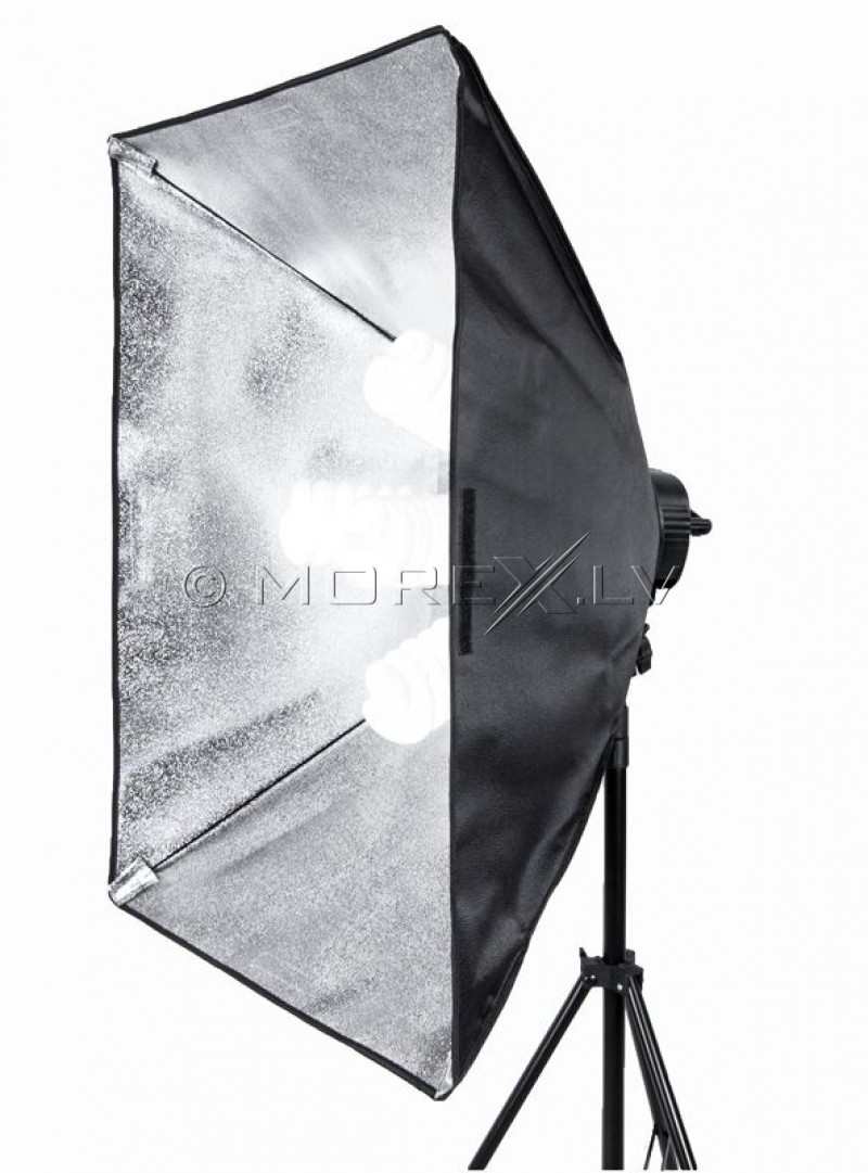 Studijas gaismu komplekts 2x Quadhead, 8x85W, 2x Softbox 50x70cm, 2x statīvi (foto_03701)