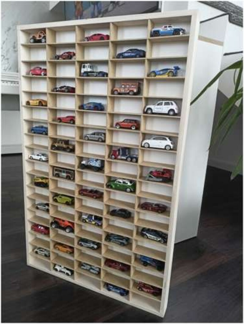 Wooden shelf for 90 cars / springs