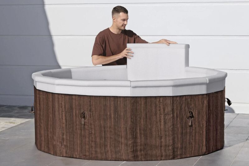 Bestway LAY-Z-SPA Toronto AirJet 6001W burbuļvanna 5-7 personām