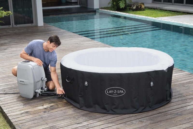 Bestway LAY-Z-SPA Miami AirJet 60001 burbuļvanna 2-4 personām