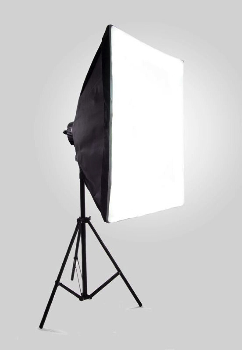 LED Quadhead 4x125W, Softbox 50x70 см со стойкой для света (фото 05081)