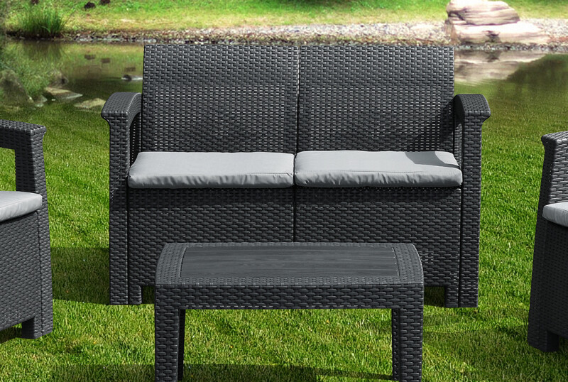 Ротанговый комплект мебели: диван, 2 кресла, стол