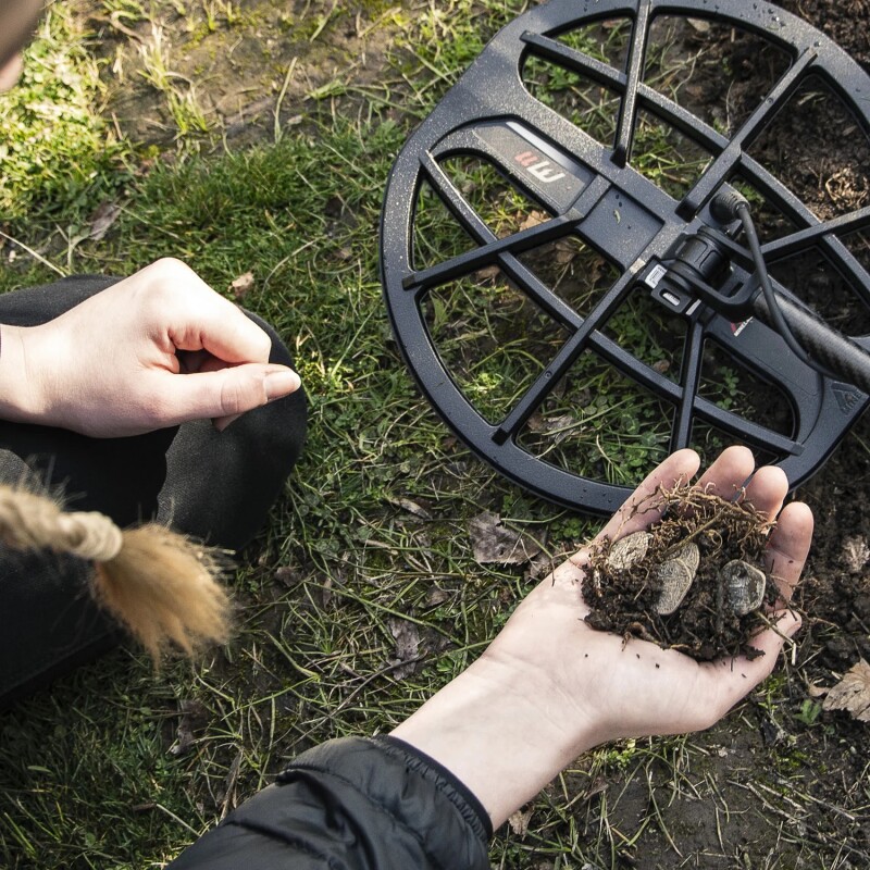 Metāla detektors Minelab Manticore + 2 DĀVANAS: Spole 9″ M9 Double + PRO-FIND 40 Metāla detektors Minelab Manticore + 2 DĀVANAS: Spole 9″ M9 Double + PRO-FIND 40