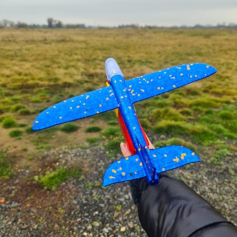 Styrofoam plane with gun - catapult