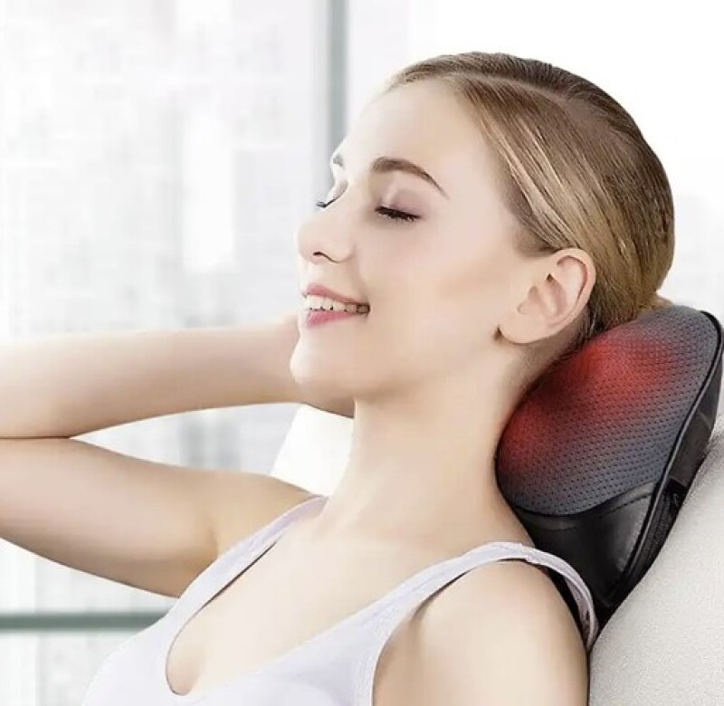 Electric shoulder massager for neck and back with heat