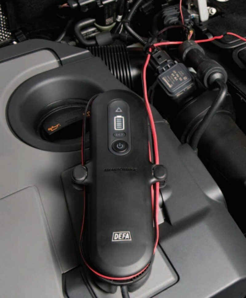 Akumuliatoriaus įkroviklis DEFA SmartCharge 12V 6A