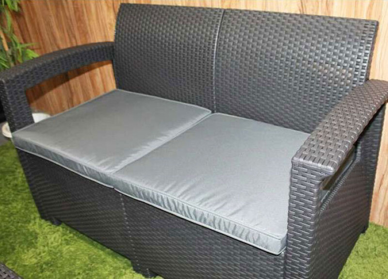 Ротанговый комплект мебели: диван, 2 кресла, стол English Rattan furniture set: sofa, 2 armchairs, table Lietuvių Rotango baldų komplektas: sofa, 2 foteliai, stalas Eesti Rotangist mööblikomplekt: diivan, 2 tugit