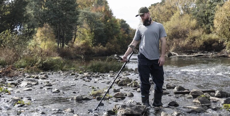 Metāla detektors Minelab X-Terra Elite + DĀVANA PRO-FIND 35
