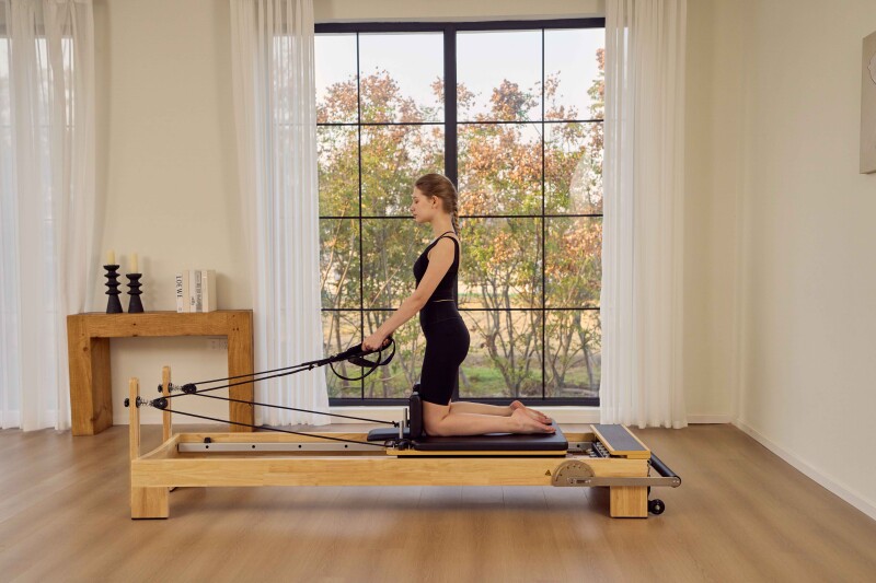 Professional Pilates Reformer Made of Solid Wood 60R