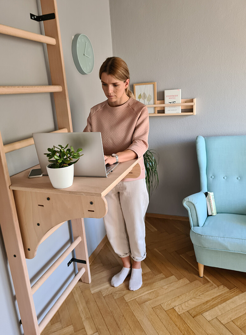 Деревянная шведская лестница RESTPRO® WOOD 230х65 см с столиком
