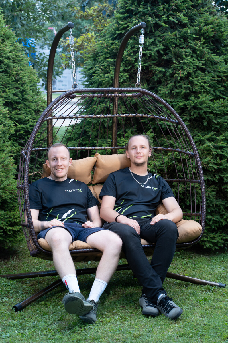 Hanging Egg Chair EGG-8 with Stand