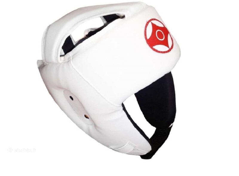 Helmet for karate LEOSPORT 00454
