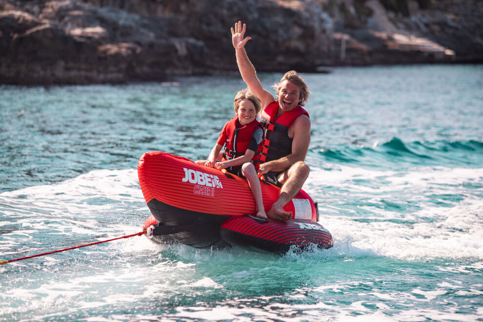 Towable Jobe Chaser Towable 2P red, 154x120x63cm