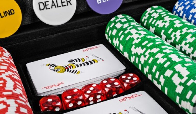 Pokera komplekts 500 žetoni + Koferis