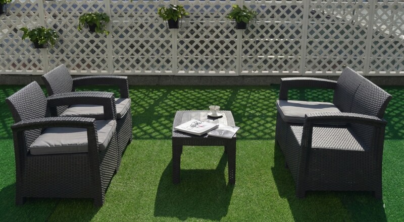 Ротанговый комплект мебели: диван, 2 кресла, стол