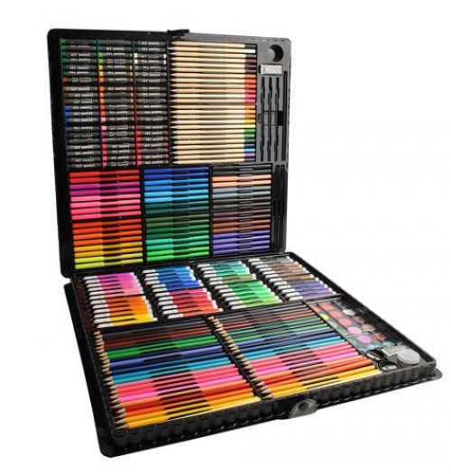 Painting art case - 258 items