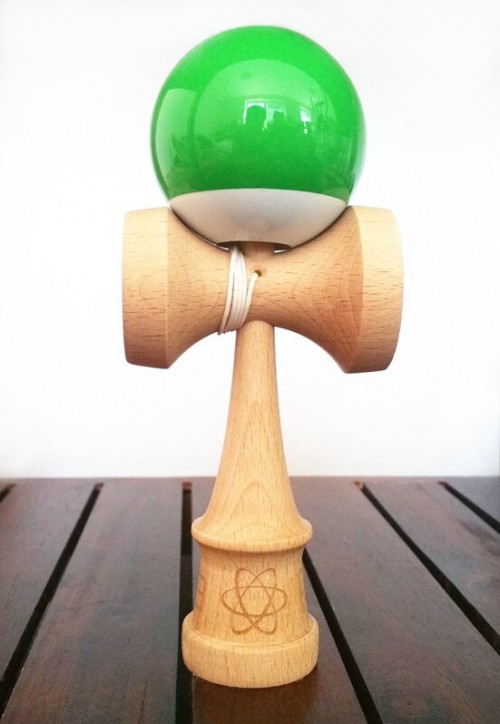 Kendama Aura Green/White Split Beech