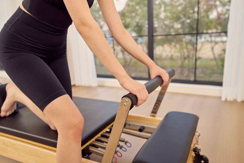 Professional Pilates Reformer Made of Solid Wood 60R