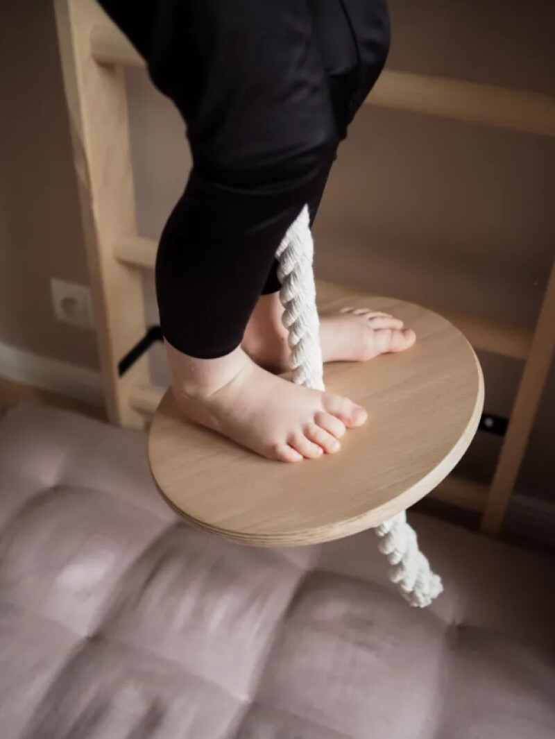 Wooden swing for Swedish Ladder
