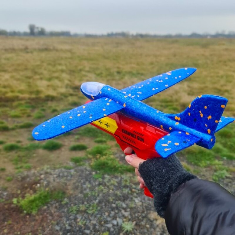 Styrofoam plane with gun - catapult